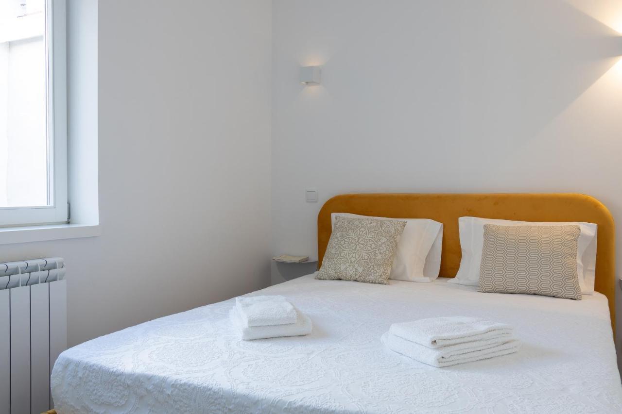 Dona Emilia Guest House & Studio Apartment Building Віана-ду-Каштелу Екстер'єр фото