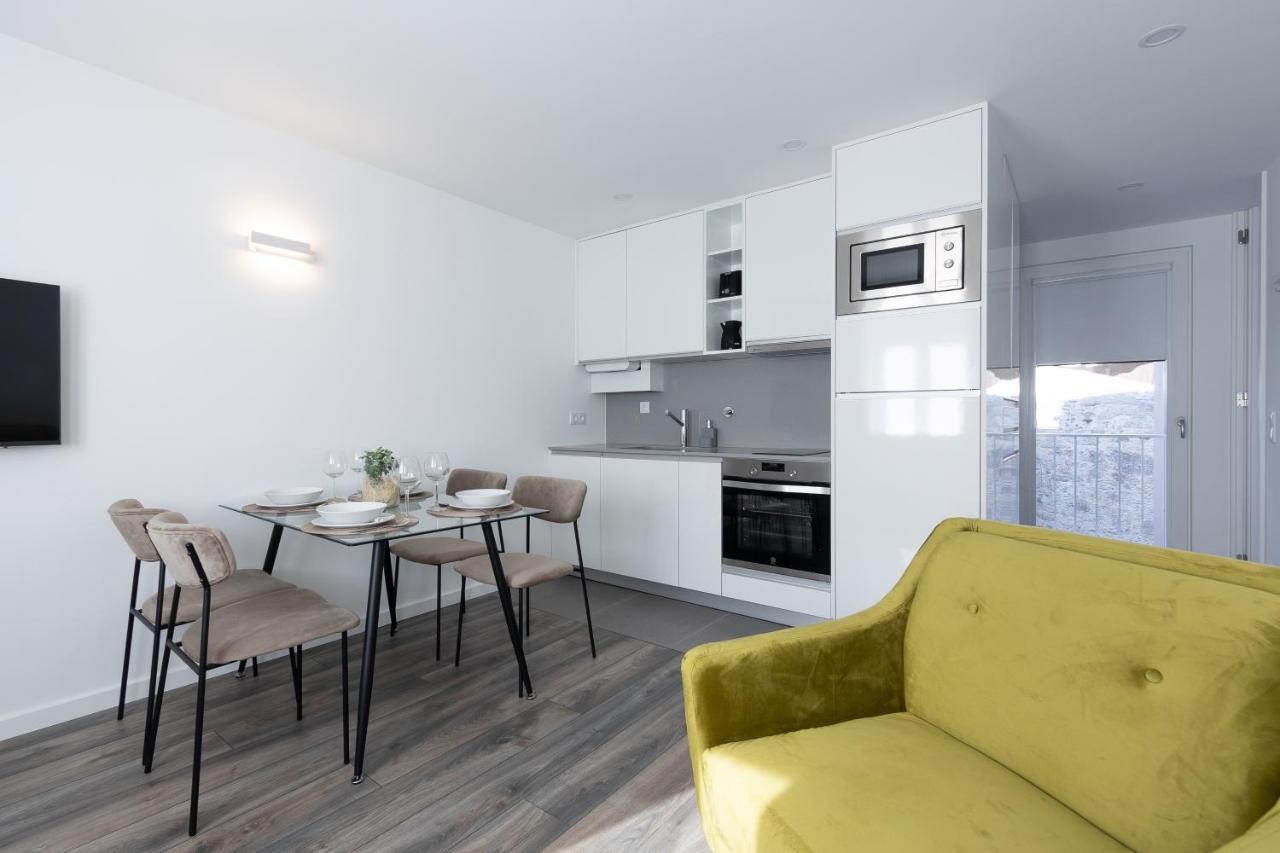 Dona Emilia Guest House & Studio Apartment Building Віана-ду-Каштелу Екстер'єр фото