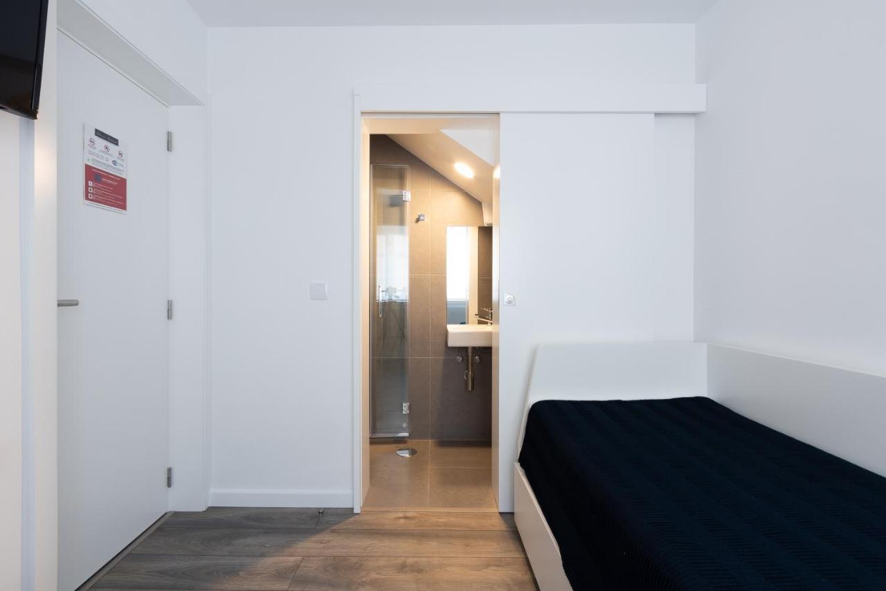 Dona Emilia Guest House & Studio Apartment Building Віана-ду-Каштелу Екстер'єр фото