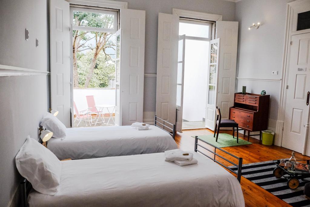 Dona Emilia Guest House & Studio Apartment Building Віана-ду-Каштелу Екстер'єр фото